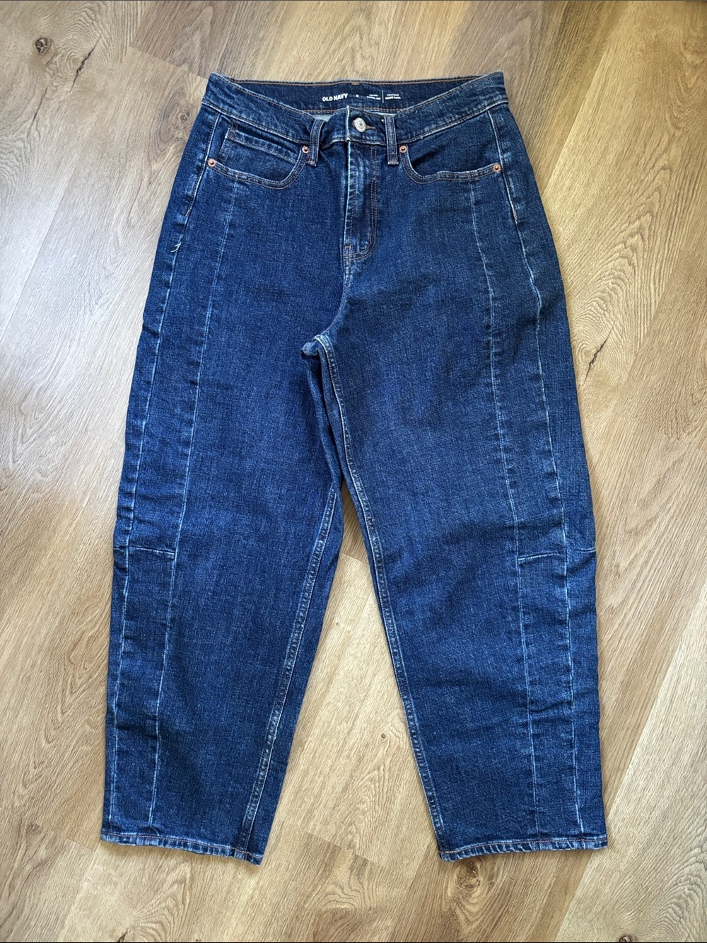 Old Navy Women's High-Rise Barrel Leg Dark Indigo Jeans 6